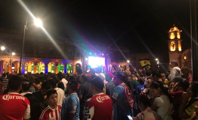 Miles de aficionados celebran en las calles el ascenso del Atleti de San Luis a primera división (VIDEOS)