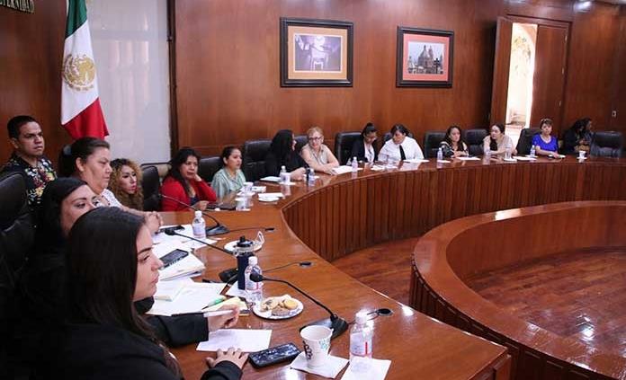Solicitan mujeres más participación en gobierno