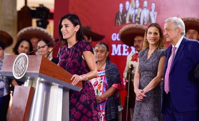Paola Espinosa dice que madres deportistas deben contribuir por México