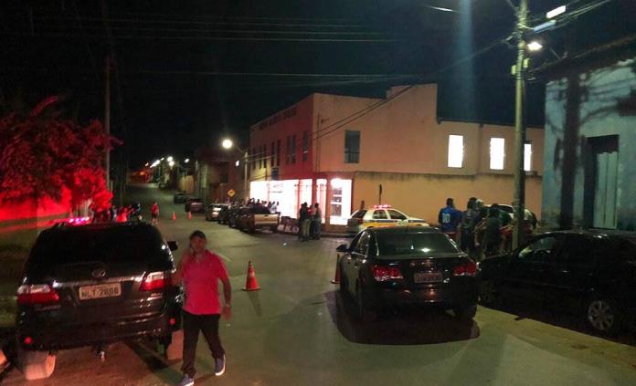 Hombre mata a 3 personas en una iglesia luego de asesinar a su exnovia en Brasil