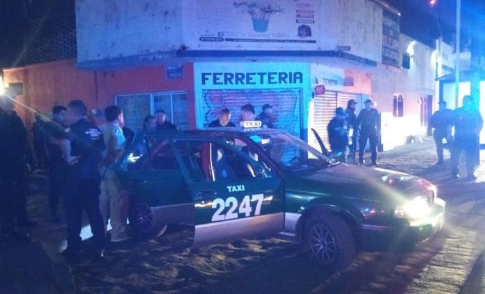 Detienen a taxista y pasajero por robo en una farmacia