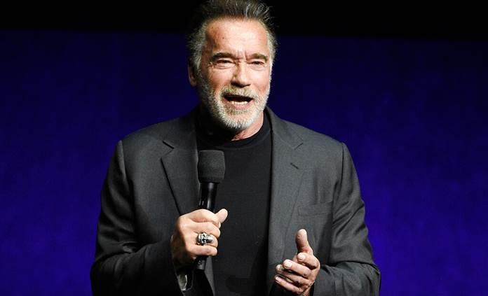 Schwarzenegger promete ayudar a anciana ante desalojo y viraliza su historia