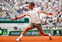 Federer pasa sin esfuerzo a tercera ronda del Roland Garros