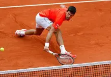 Djokovic avanza a cuartos de final en Roland Garros por d&eacute;cimo a&ntilde;o consecutivo