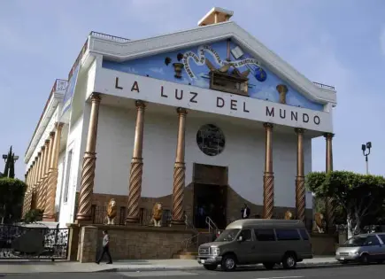 Claudia Sheinbaum Pardo insta a revisar registro de la Luz del Mundo