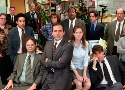 Regresa Oscar Martínez de The Office en el spin-off The Paper