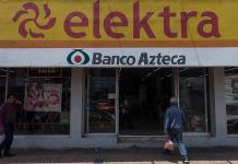 Fitch Ratings baja calificaciones de Banco Azteca en México y el extranjero