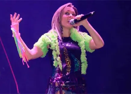 Fey celebra 30 años de carrera: "Sigo vigente porque comparto desde el corazón" Fey celebra 30 años de carrera: "Sigo vigente porque comparto desde el corazón"