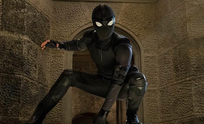 Tom Holland revela cuál es su traje favorito de Spider-Man en Far from home