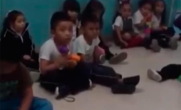 VIDEO: Maestra asusta a niños con lamentos de La Llorona para que se porten bien
