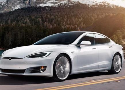 México pide revisión para más de 4.000 autos Tesla