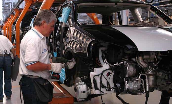 Empleo en industrias se recupera en mayo