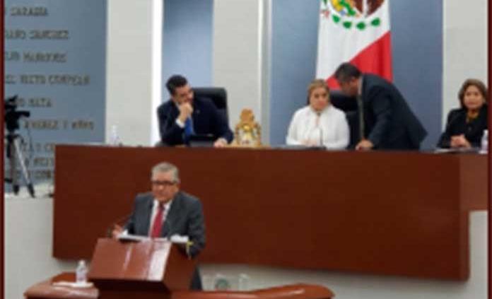 Errores gramaticales desatan enfrentamiento verbal entre Vera y Edgardo en el Pleno