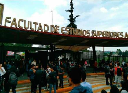 Estudiante de FES Acatlán muere tras caer de puente