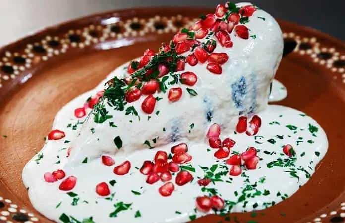 Receta: Chiles en nogada para la Noche Mexicana Receta: Chiles en nogada para la Noche Mexicana