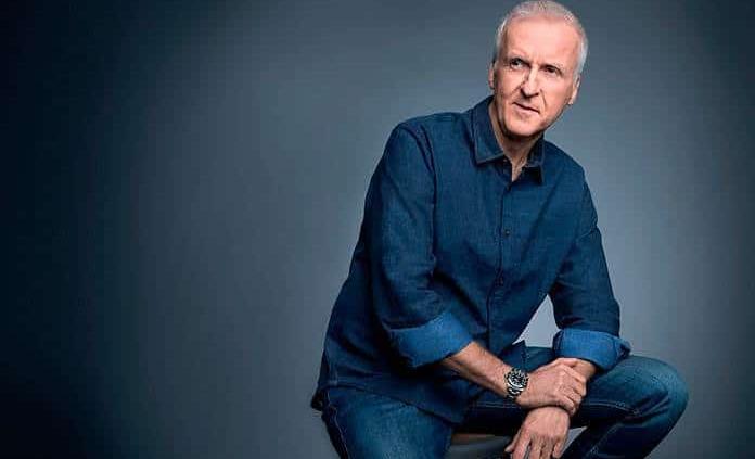 James Cameron llega a los 65