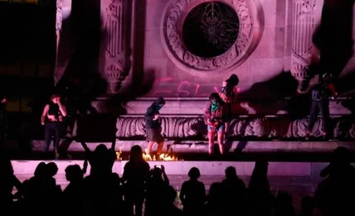 Ángel de la Independencia, sin seguro para reparar daños: AMIS