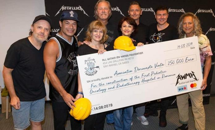 Metallica saca la chequera en Rumania y dona 250 mil euros para un hospital