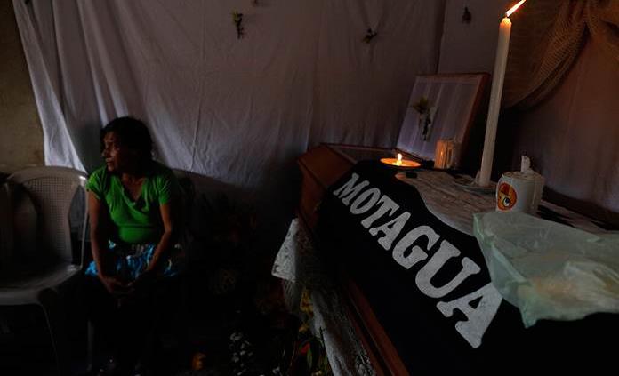 Despiden a muertos en riña entre aficionados de futbol en Honduras