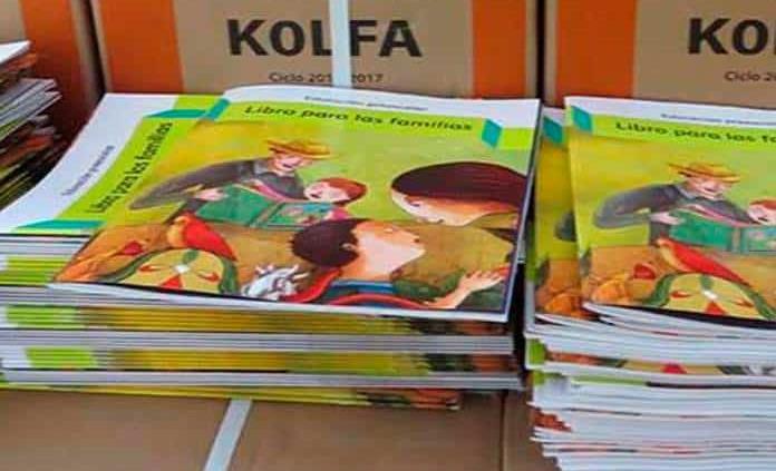 Escuela de Tamaulipas pone fin al uso de forros de plástico