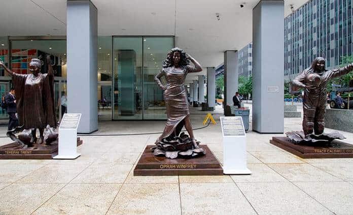 Exhiben en Nueva York estatuas de mujeres
