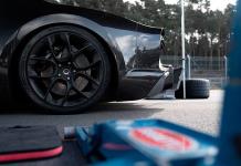 Neum&aacute;ticos para correr a 480 km/h