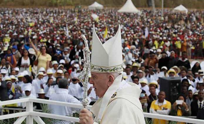 “La pobreza no es inevitable”: Papa