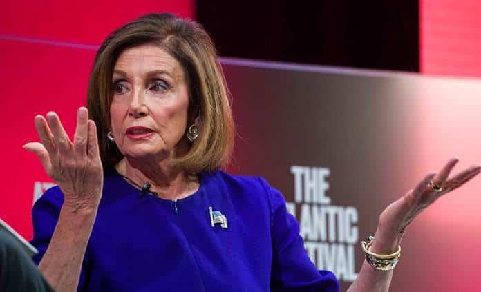Pelosi insinúa posibilidad juicio político a Trump por polémica con Ucrania