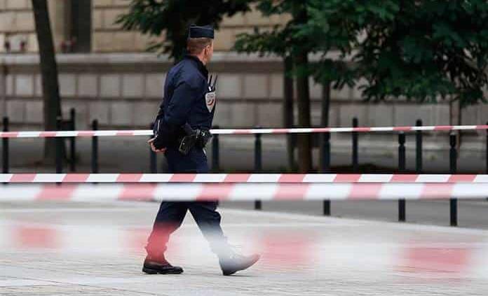 La esposa del atacante de la Prefectura de París alertó de su comportamiento extraño