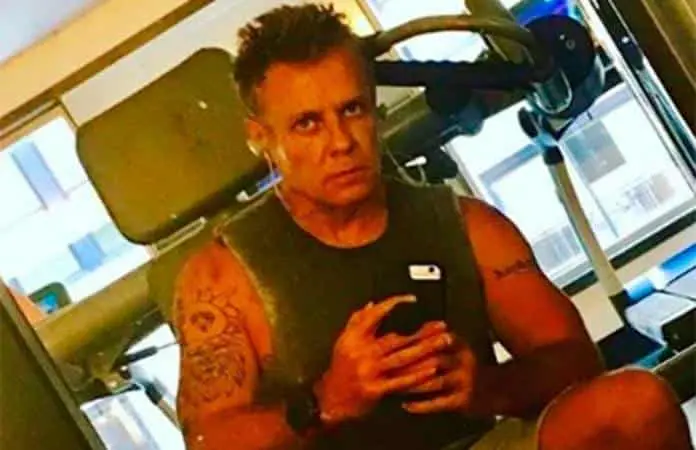 Alexis Ayala cumple 60 años
