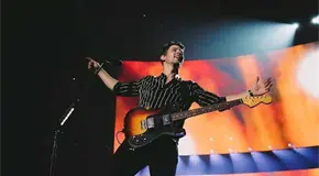 Festival Emblema revela cartel oficial con Jonas Brothers