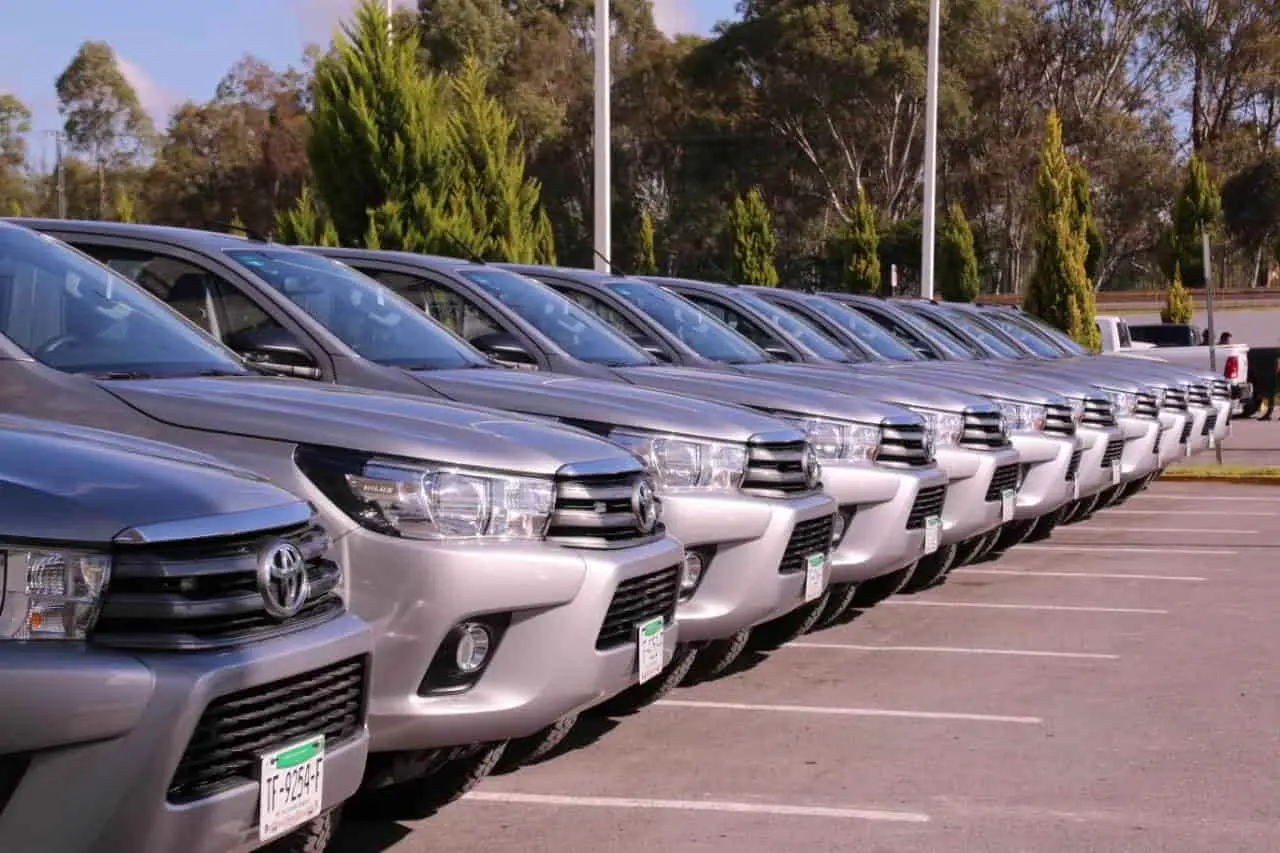 Personal de la Fiscalía estrena 23 camionetas