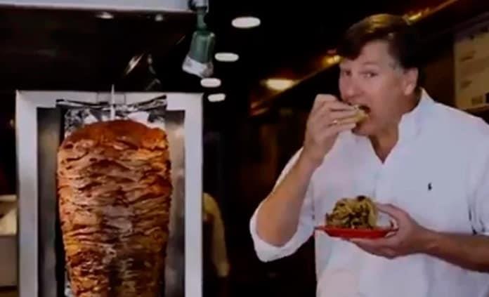 ¡Una gringa para el gringo!, pide embajador de EU