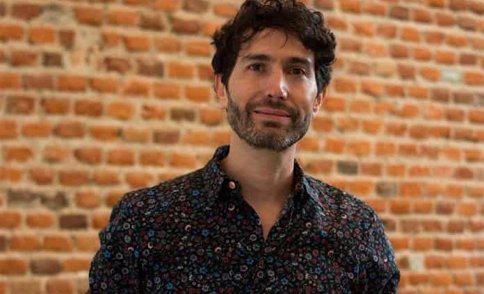 Benny Ibarra tiene doble vida feliz