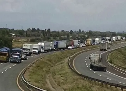 Protesta de la CNTE afecta autopista México–Querétaro