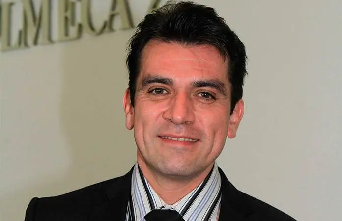 Hijo de Jorge Salinas destaca en modelaje