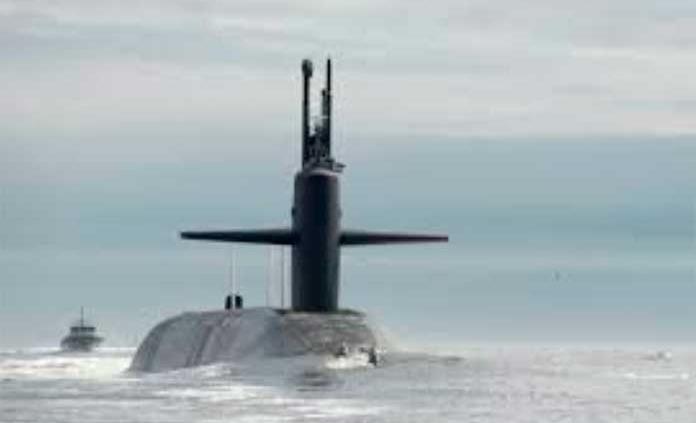 Rusia dispara misil balístico desde submarino