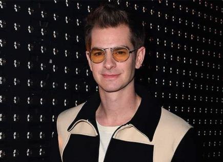 Aplauden a Andrew Garfield por abordar el duelo por su madre