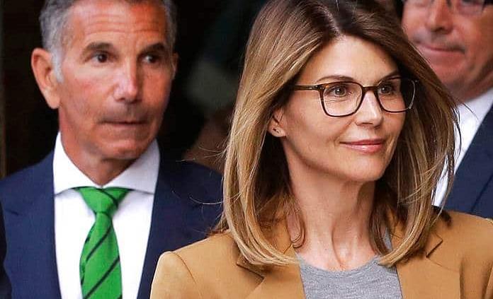 Lori Loughlin y su esposo refutan cargos en escándalo universitario