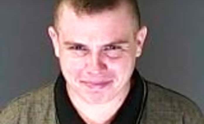 Detienen a supremacista blanco por planear ataque a una sinagoga de Colorado