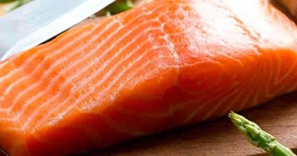 Beneficios del salmón para una piel radiante