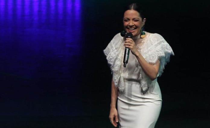 Natalia Lafourcade celebra la música mexicana junto a famosos invitados