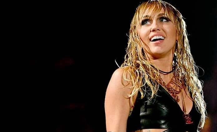 Miley Cyrus, operada de las cuerdas vocales