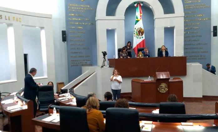 Comunidades indígenas ratifican en Congreso su petición de juicio político contra Nava