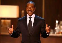Eddie Murphy y Paige Butcher celebran su uni&oacute;n en el Caribe