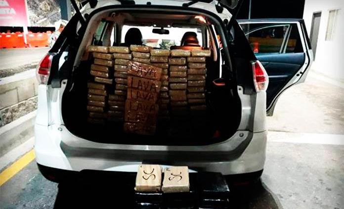 Guardia Nacional detiene a teniente del Ejército con 88 paquetes de cocaína y cristal en BC