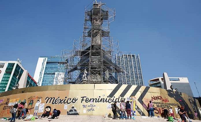 CDMX Se Cubre De Cruces Contra Violencia Machista