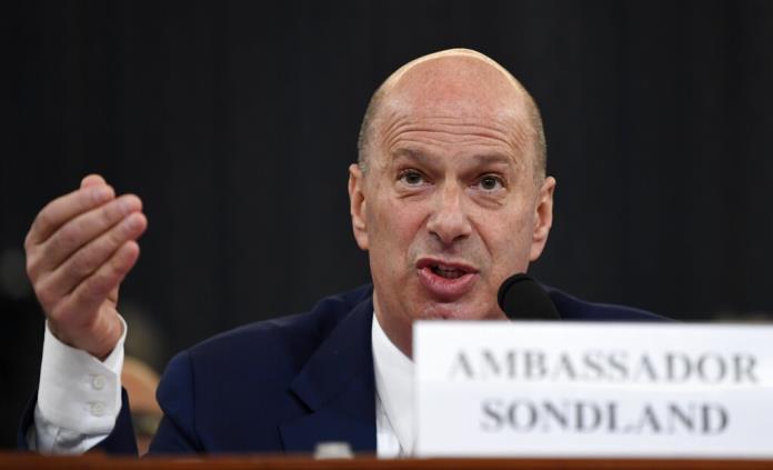 Acusan a embajador de Estados Unidos ante la Unión Europea de conducta sexual inapropiada