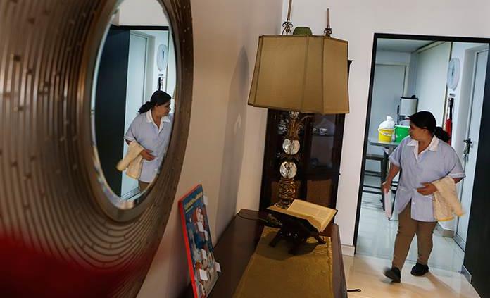 Pandemia desnuda precariedad de trabajo doméstico, que tiene rostro de mujer