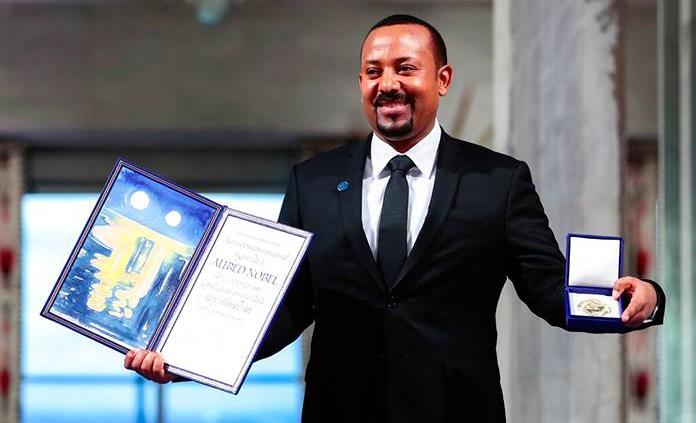 Abiy pide unidad en Etiopía contra los extremismos al recibir Nobel de la Paz